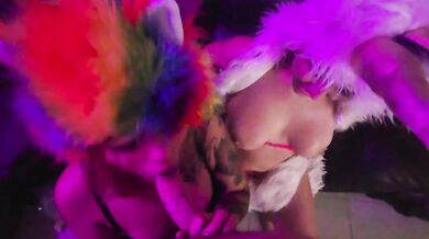 2 Horney latinas suck my dick and twerk begging for cock. Sexy house party