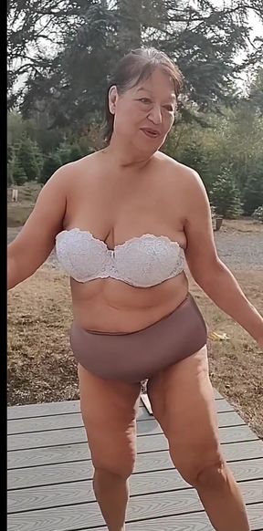 Enjoying Moving My Bare Butt