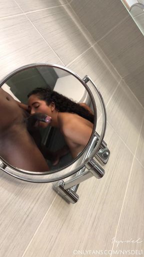 Girlfriend Enjoys Deep Blowjob -amateur Couple- Nysdel