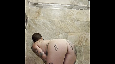 Big tit Housewife Lola Maverick cleans shower fully nude