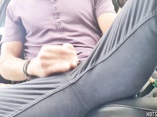 Hawt Dude - Public Masturbation in a Car: A Risky Adventure!