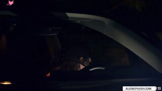 3some FFM - Thick Curvy Girl Rides Big Dick And Gets Facial