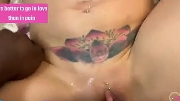 Ladrão rouba minha casa e ainda me fode sem camisinha / Thief steals my house and still fucks me without a condom