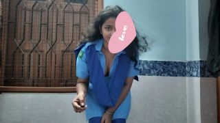 Sex oral adânc, gemete, gât adânc, lins în cur, limbi intime, căscat &#8211; școlăriță indiană amatoră și excitată, futută anal și cu fundul umplut cu sperma