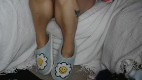 Slipper Dangle Tease &amp; Thick Calves Worship with Kepi Carter Watch Me Slide Them off