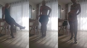 coucou toi tu viens ecarter ma culotte et me baiser le cul