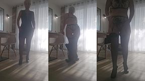 coucou toi tu viens ecarter ma culotte et me baiser le cul