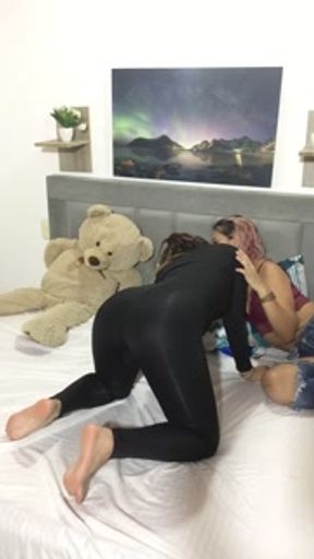 lesbian sex of horny girls