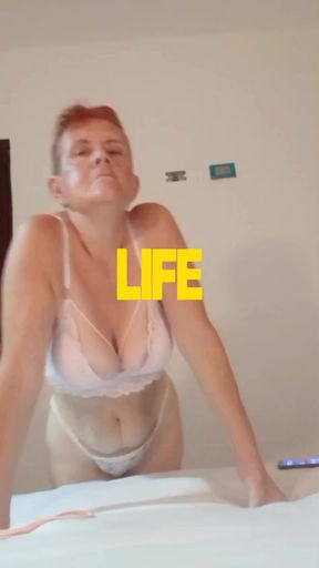 I'm a Real Mature who love fancy chat with my subscribers students!