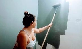 My stepsister&#039;s bitch paints the room almost naked, what a great ass she has and her breasts look delicious