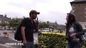 Volwassen blondine krijgt een nare dubbele penetratie buiten