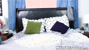 ”Pretty step mom Melanie Hicks offers cunt to get creampied by cutie stepson N”