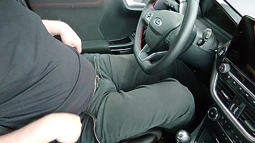 Notgeil im Auto 1 ** Cock Ringe **