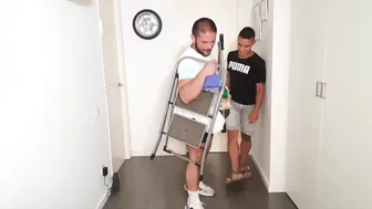 Solo Gay Handjob in HD