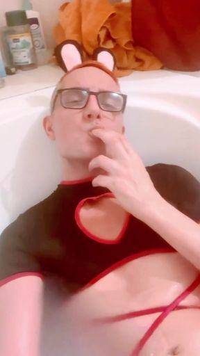 Your Star rafou1227 plays the playboy in this bathtub