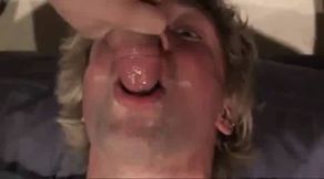 Big Cock Amateur Face Blasts Twink After Blowjob
