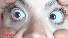 Really close to my amazing eyes [ZOE],