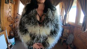 tight green leather pants cameltoe – blowjob & doggy with cum on my fur coat & downjacket