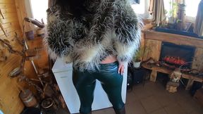 tight green leather pants cameltoe – blowjob & doggy with cum on my fur coat & downjacket