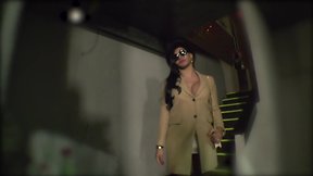 This guy wants beatriz andrade, a black shemale, on the stage #4