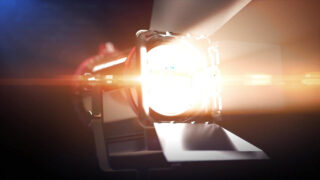 BDSM-Video des jungen tätowierten Spaniers Leo Marco, anal gefickt