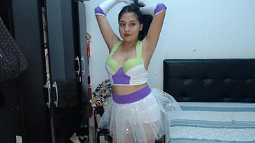 Mariana hizo un cosplay de toy story y se siente lista para perder su virginidad
