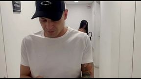 minha vizinha perdeu a chave do ap chamei ela pra ficar em casa e fudi ela gostoso