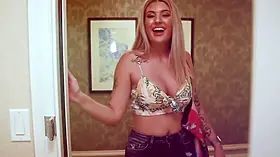 Sis Loves Me - schlong craving blonda teen sneaks on her brother in the shower to witness his Big Dick