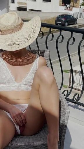 Russian Supermodel Masturbate on Balcony