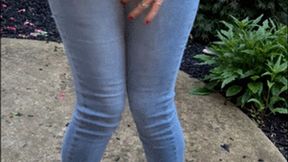 Scarlet has a 4-minute pee in her jeans!