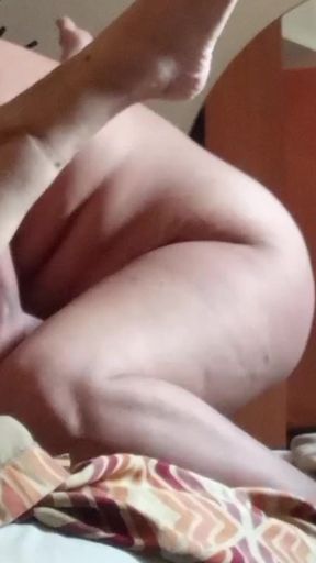 fucking mi hot brunette wife on the hotel window so everybody can see