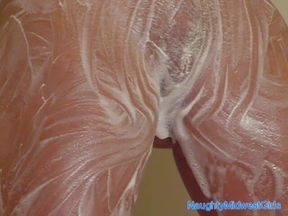 Mandee - 18 Yo. Shower Play