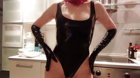 LATEX OUTFIT