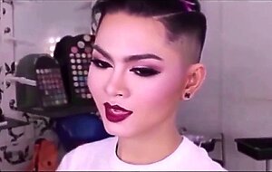 Asian Princess: Emo Crossdresser's Vintage Webcam Show