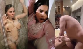 Indian Big Boobs High Class Slut Fucking With New Client In Hotel