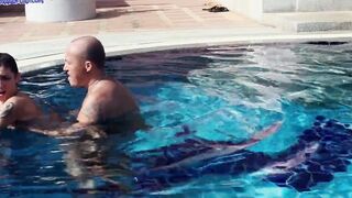 4k Milf almost caught us! Step Daughter rough fuck outside