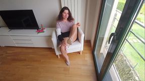 Office babe squirts and cums hard during solo playtime