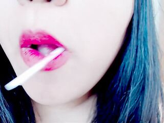 Food Porn Diary: Mila loves Lolipops! (ASMR)