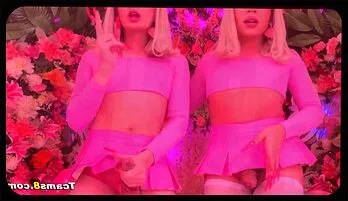 Futanari Cam Duo: Teasing & Explosive Cumshot 2026 edition