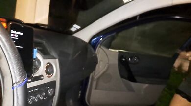 Horny Housewife Fucks the Delivery Guy Outdoor in His Car at Night