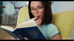 Romantic Reading - Eve Sweet