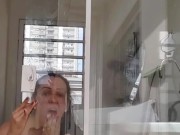 Me esfreguei até gozar ao vivo