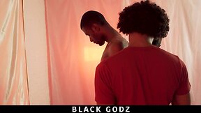 Blackgodz fit bbc hunk gets worshipped by two teens