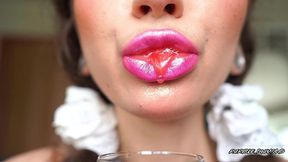 shiny pink lipstick bubblegum brat messy pops, big bubbles