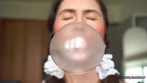 shiny pink lipstick bubblegum brat messy pops, big bubbles