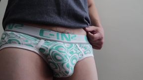 Trim My Pubes in Mandarin
