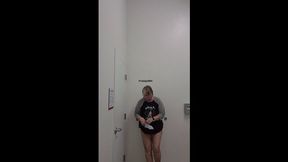Get Ready To Tan With P1ssqueen W/ Pee