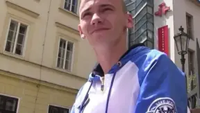 Czech Hunter: Badeniho's Benches: Where Shy Boys Get BJs
