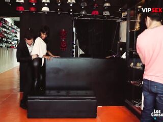 Concupiscent Client Noe Milk Has Her Taut Twat Stretched By 2 Dudes - VIP SEX VAULT