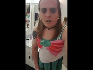 Crossdresser Twink's Full Introduction